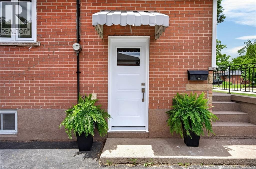236 HAMMERSMITH Court