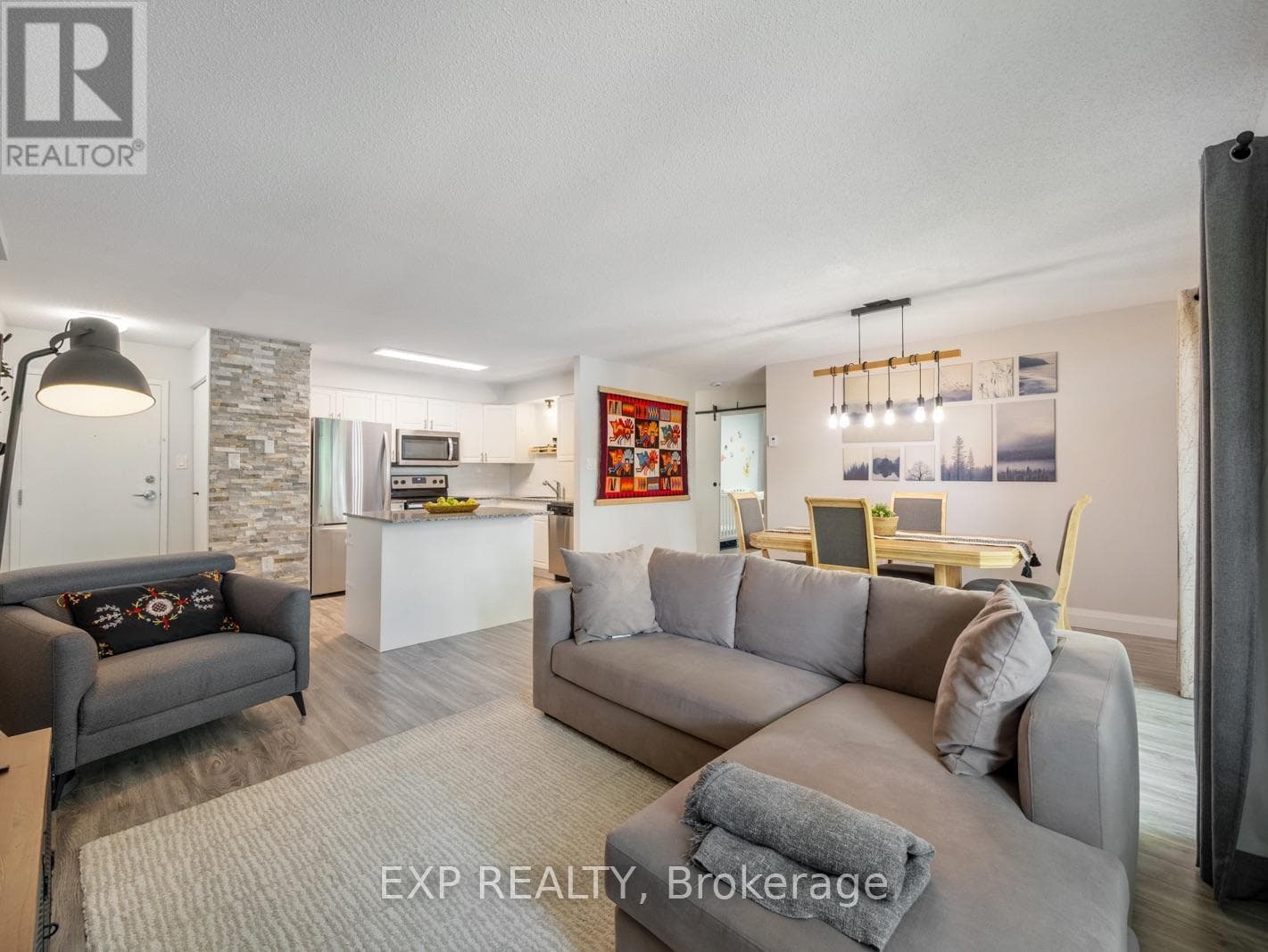 276 Eiwo Court Unit 301