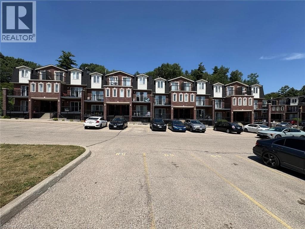45 CEDARHILL Crescent Unit 5A