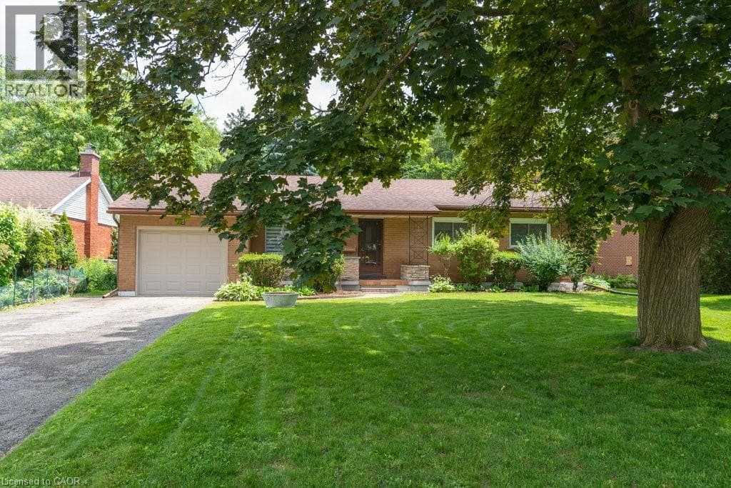 139 MACKAY Crescent