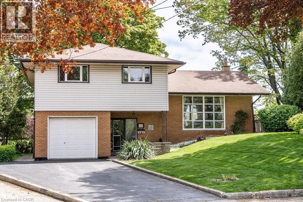 23 KEEN Court
