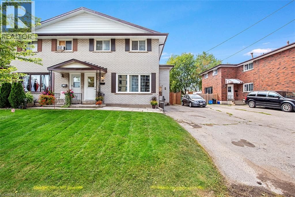 64 DELAWANA Drive