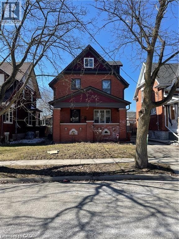 48 BETZNER Avenue North Unit Upper