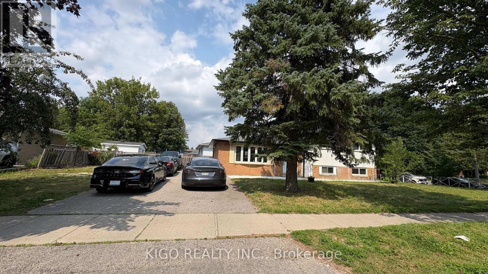 4 Markwood Drive Unit Lower