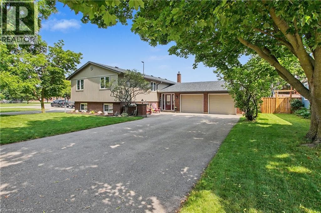 1045 QUEEN'S BUSH Road