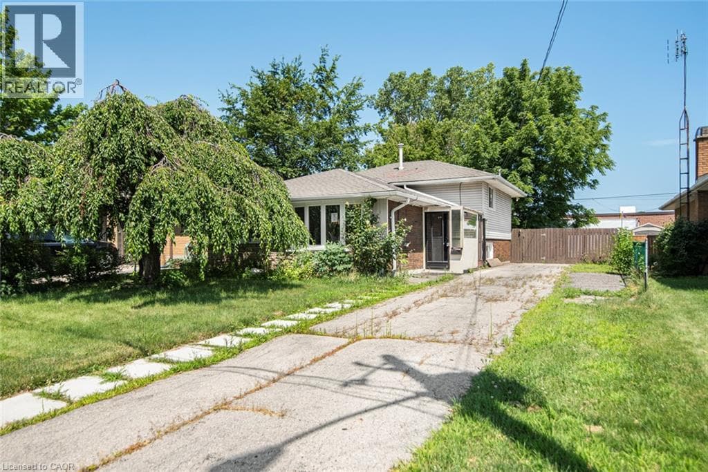 100 MOUNTAIN Avenue North