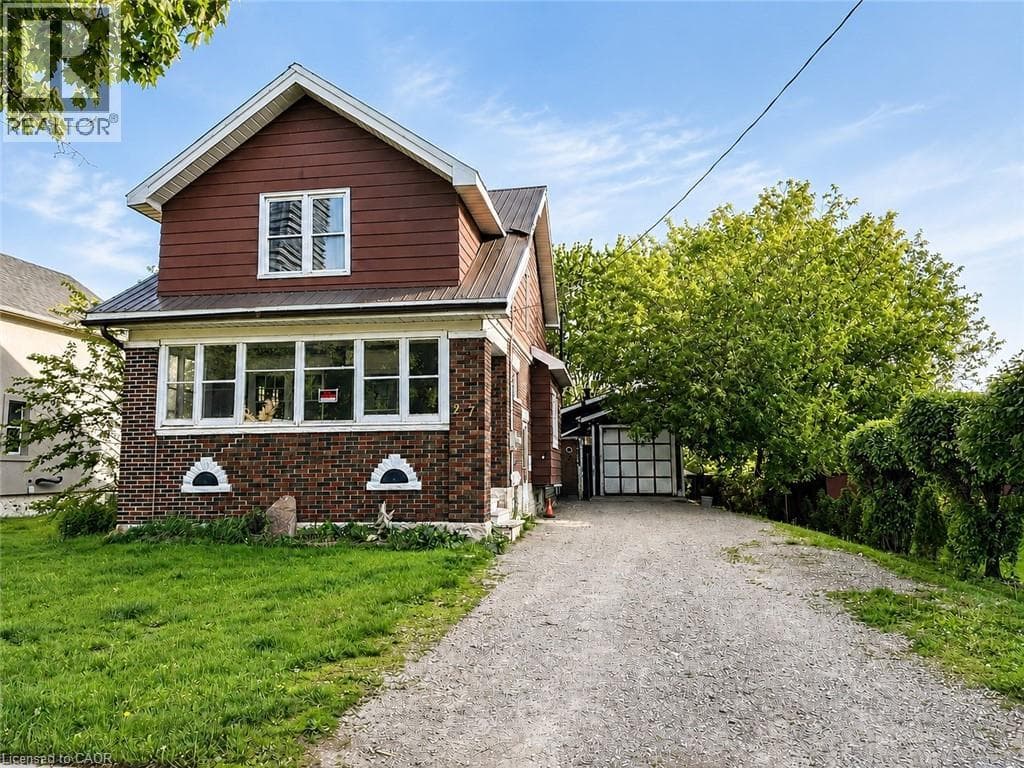 27 OAK Street