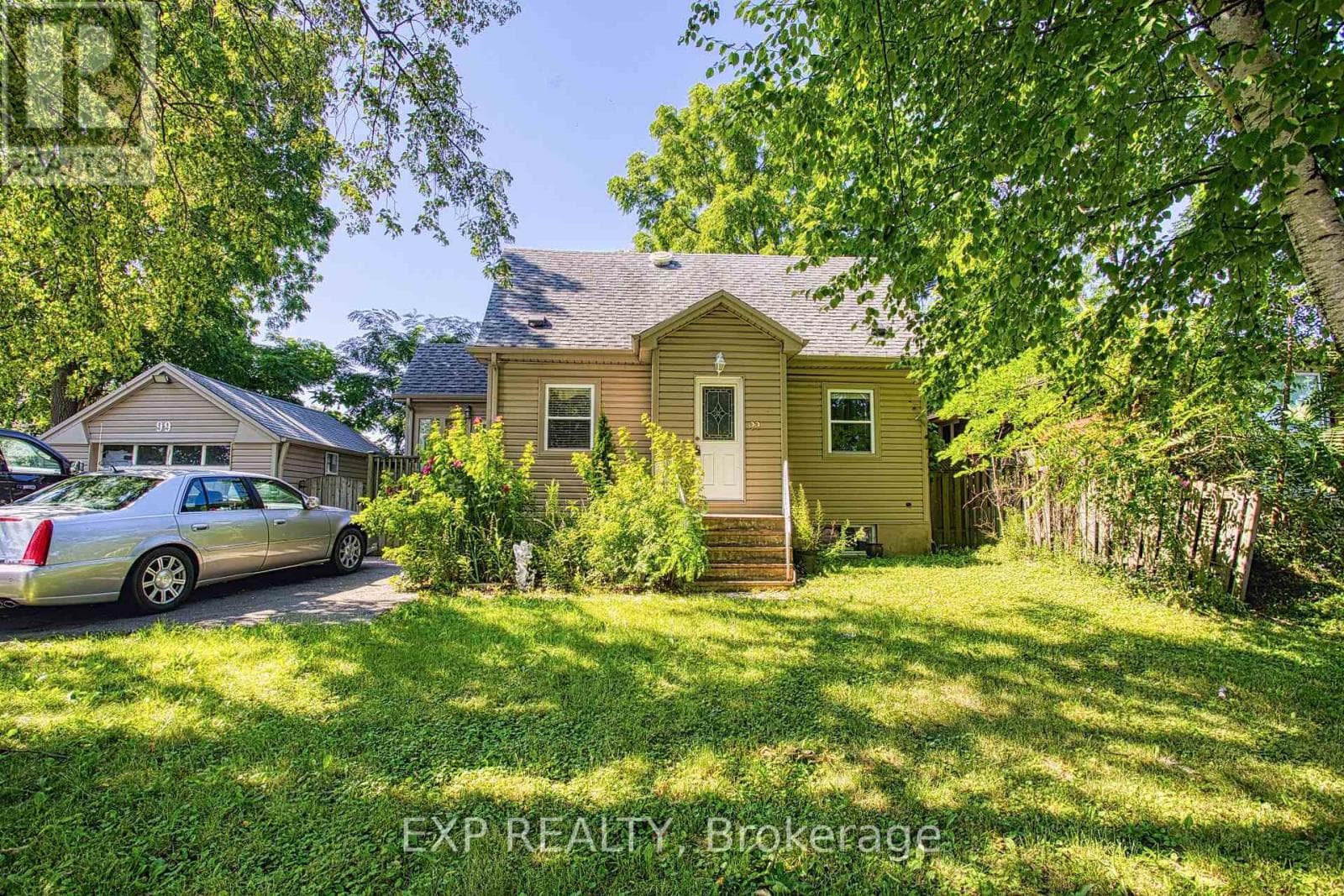 99 Mohawk Road West