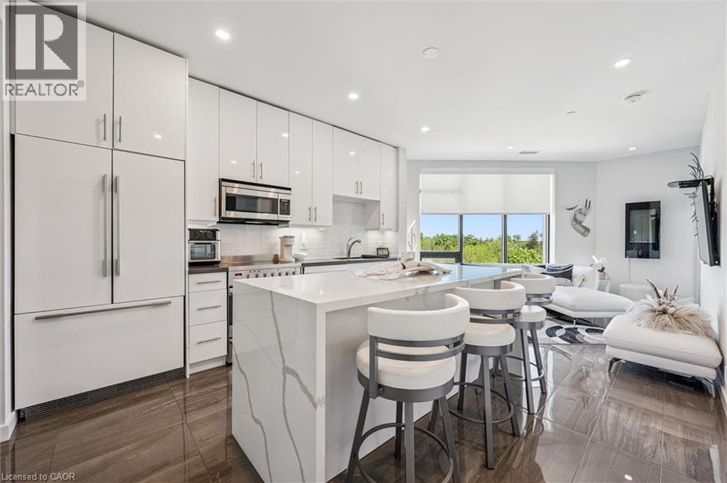 690 KING Street West Unit 623