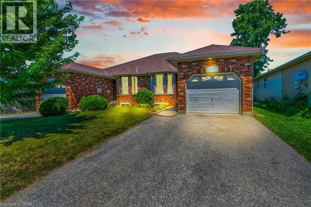 133 WHITLAW Way