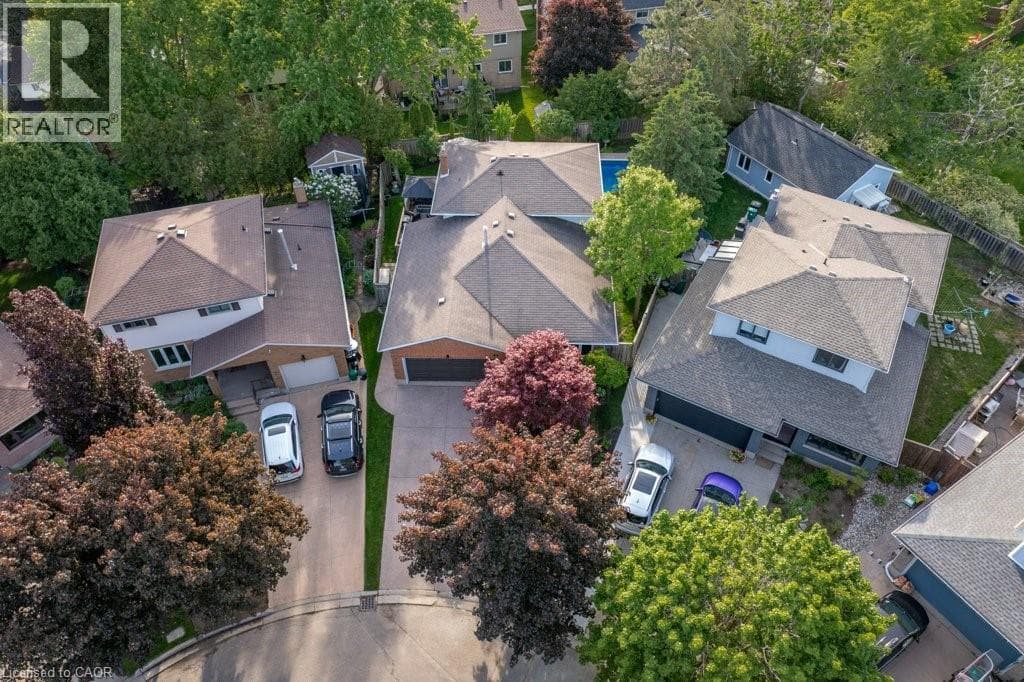 44 WINDERMERE Court