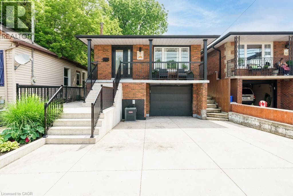 494 FERGUSON Avenue North