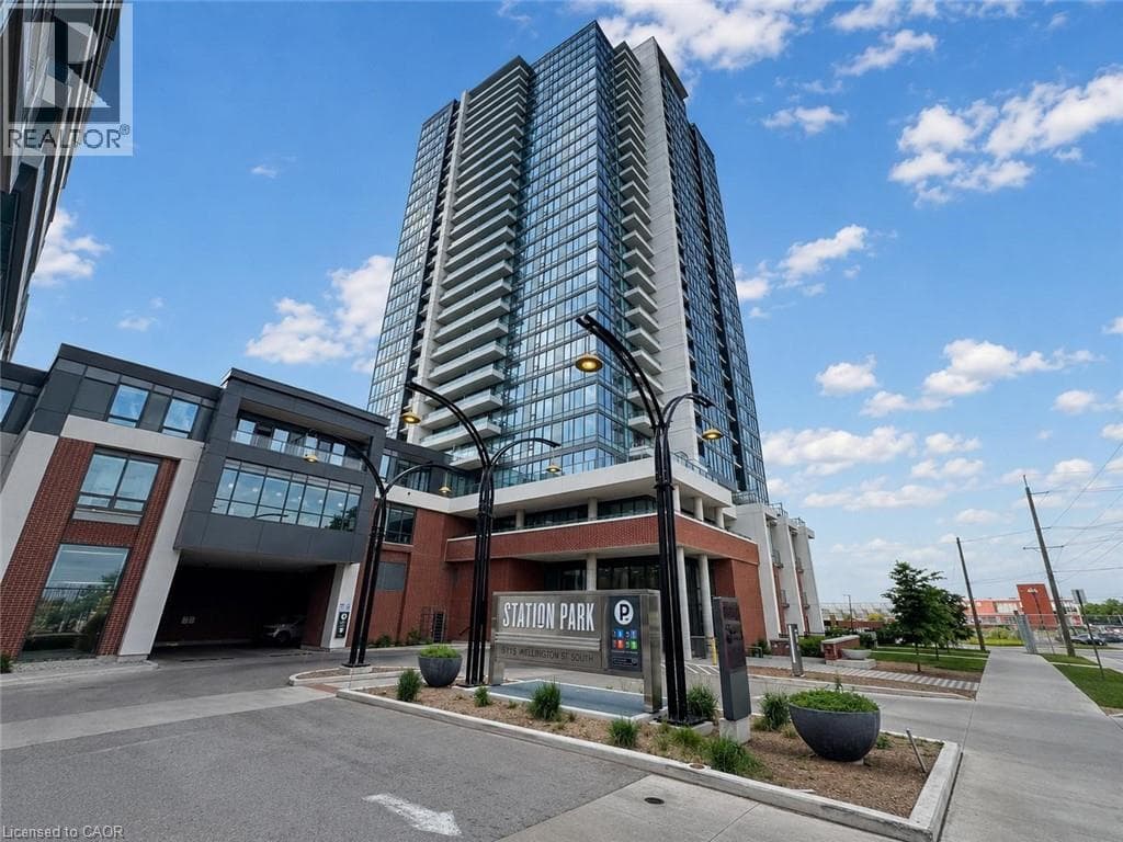 15 WELLINGTON Street South Unit 2604