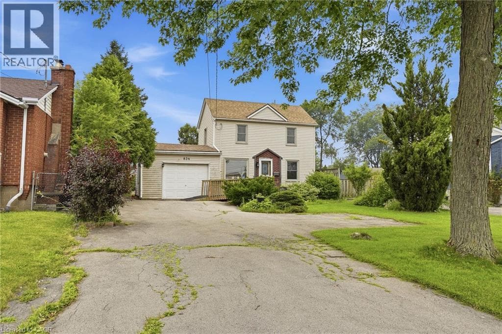 834 MOHAWK Road East