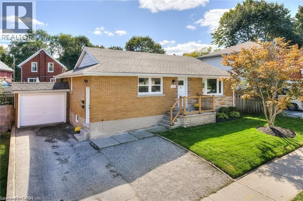 235 GUELPH Street Unit 2(Lower)
