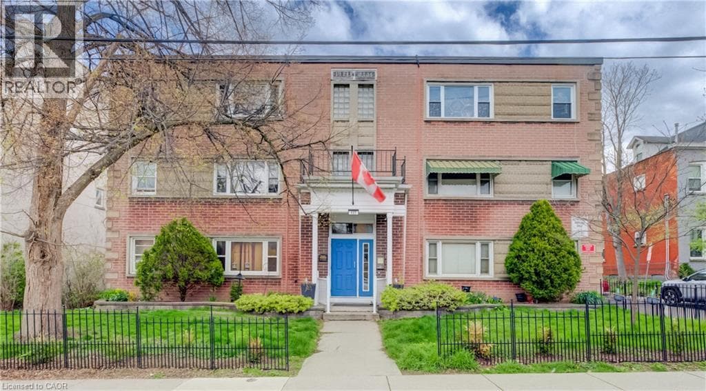 137 EMERALD Street South Unit 25