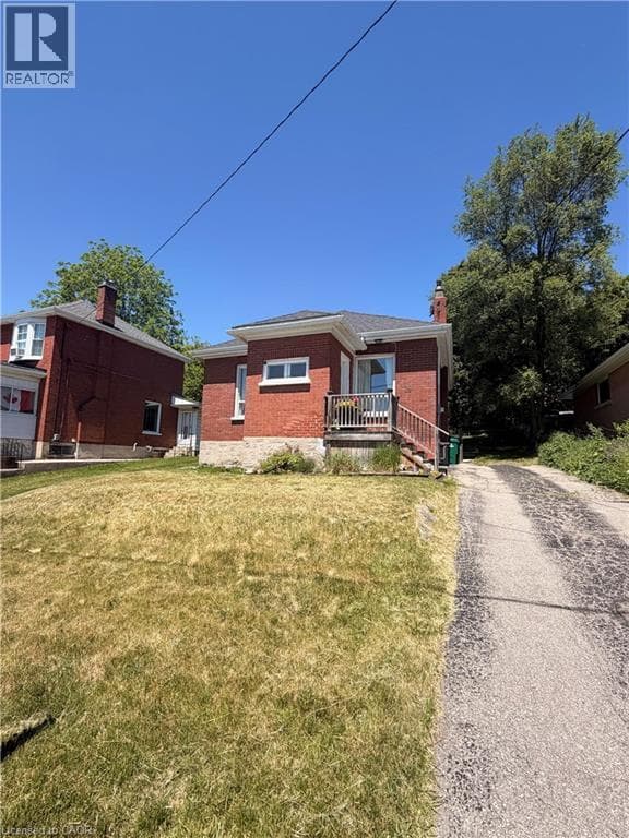 19 PAISLEY Heights