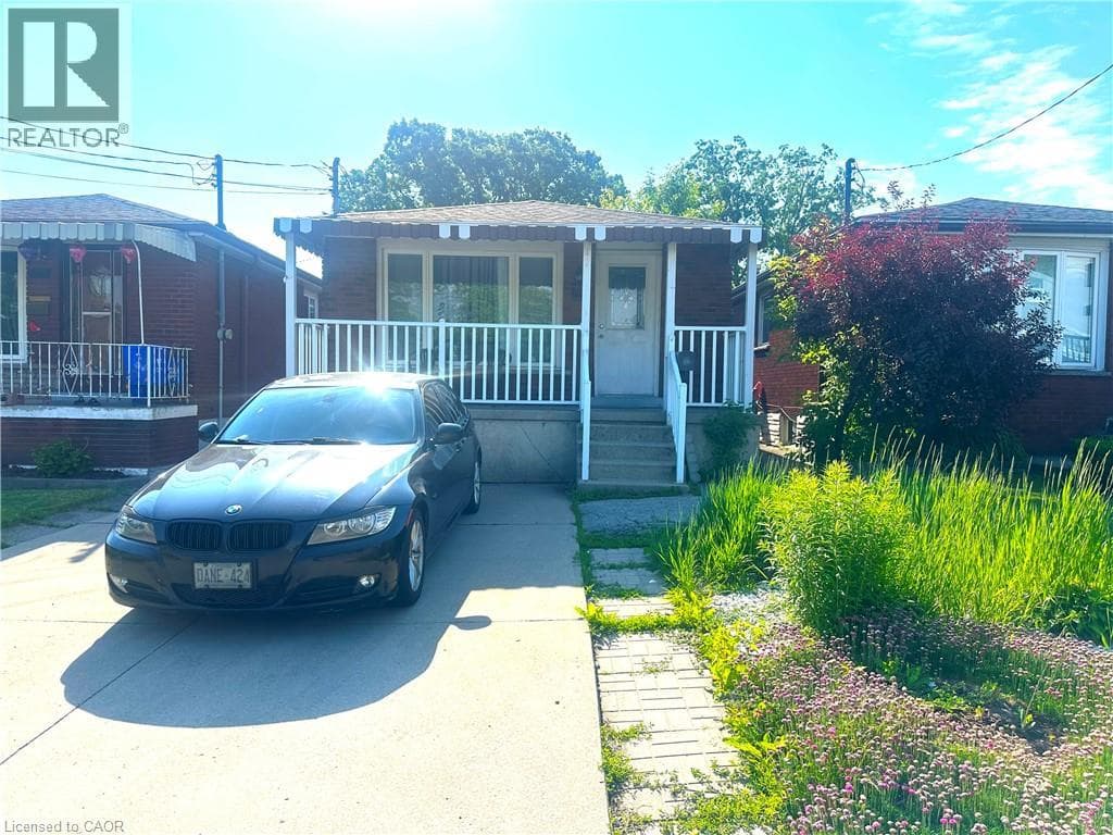 70 ELLIS Avenue