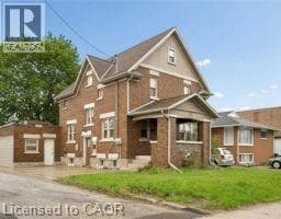 22 DELLROY Avenue
