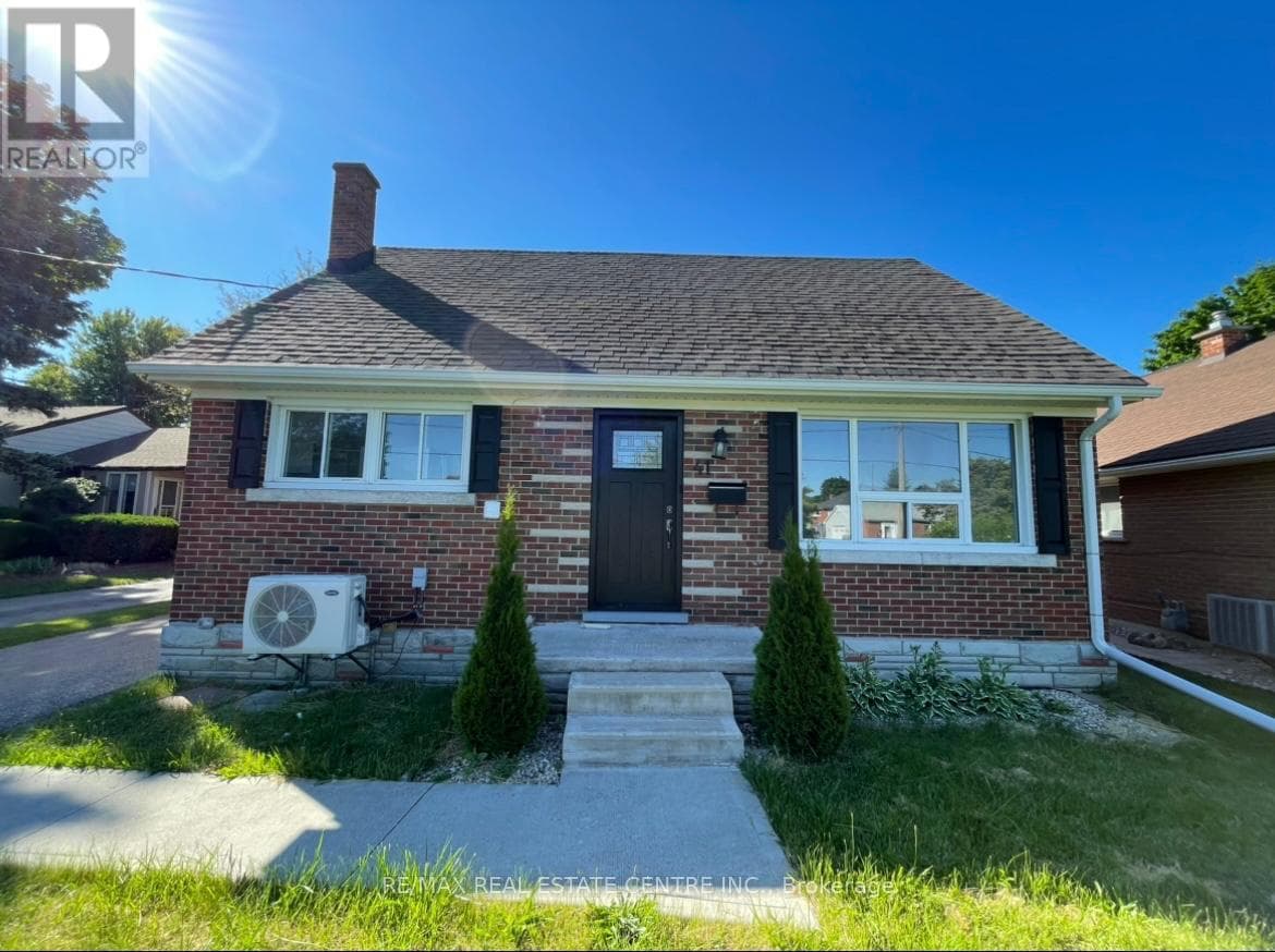 41 Belleview Avenue East Unit Upper