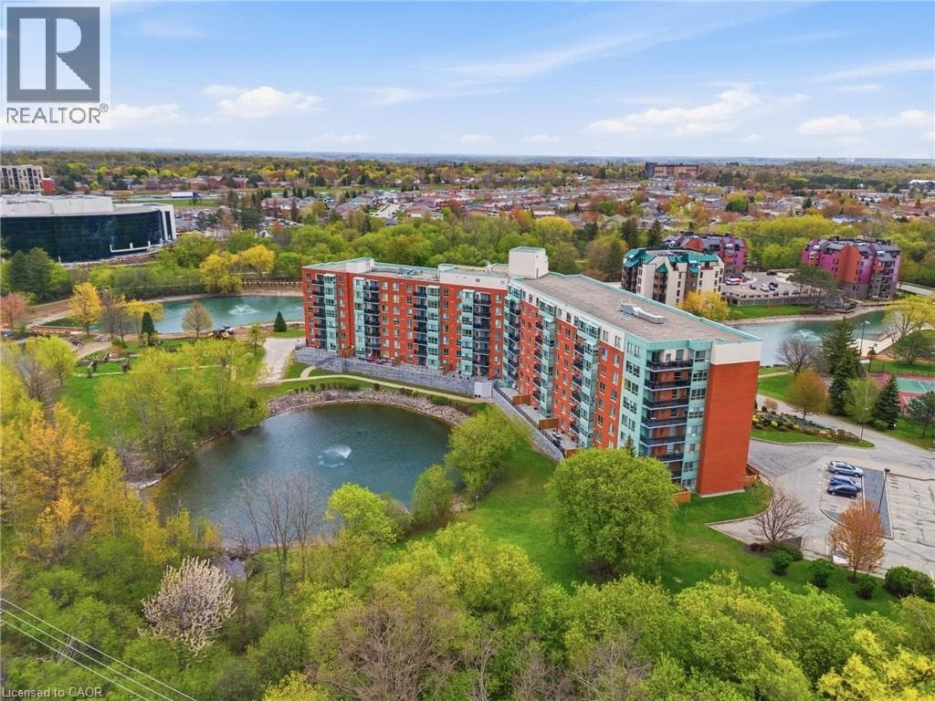30 BLUE SPRINGS Drive Unit 215