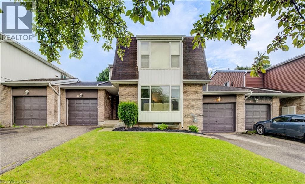 19 HILLBROOK Crescent