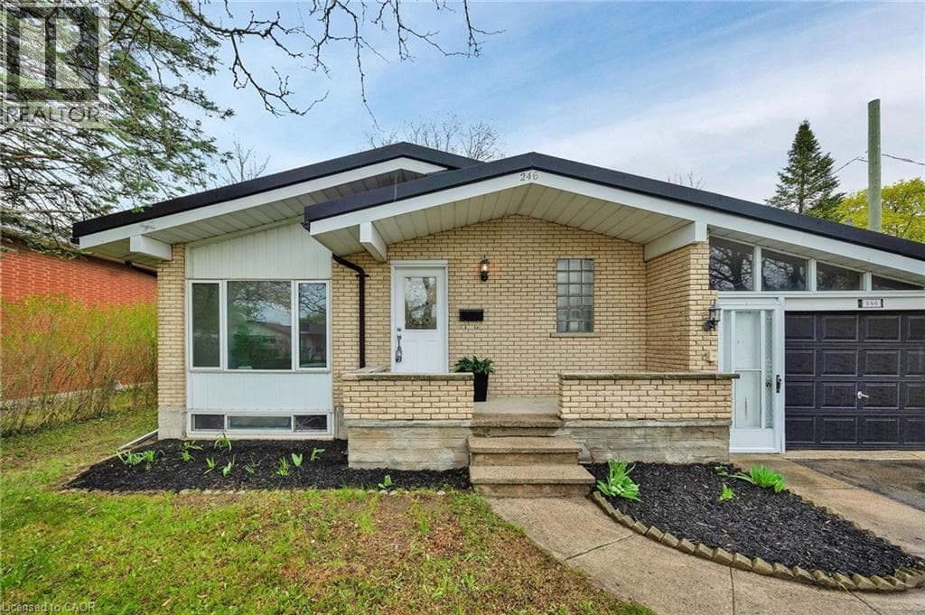 246 HILLCREST Road