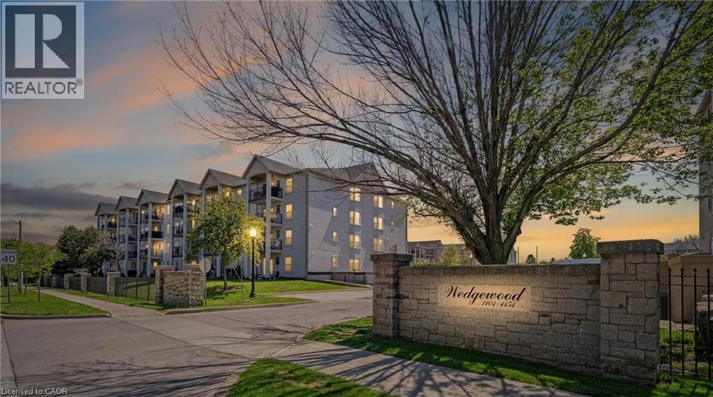 1421 WALKERS Line Unit 209