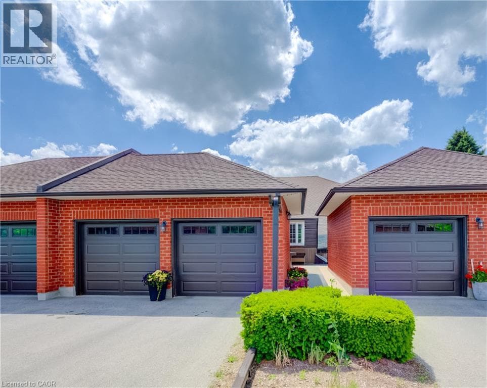 10 ISHERWOOD Avenue Unit 18