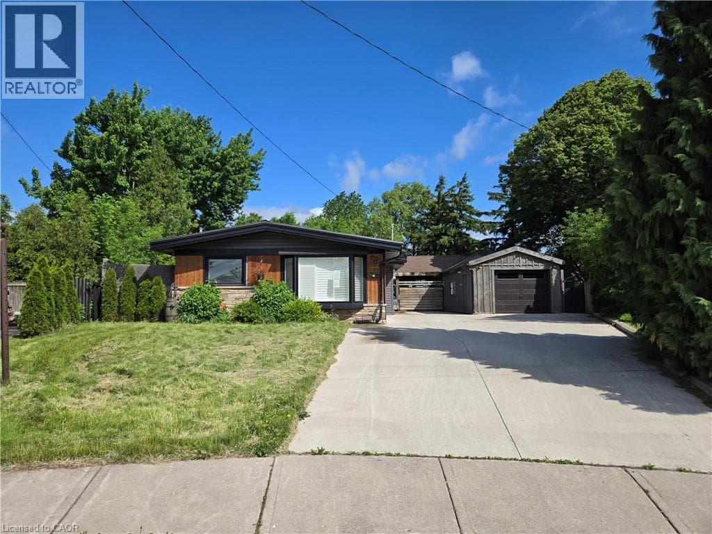 17 CARMEN Avenue