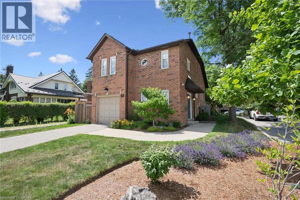 64 ALLEN Street West Unit 1
