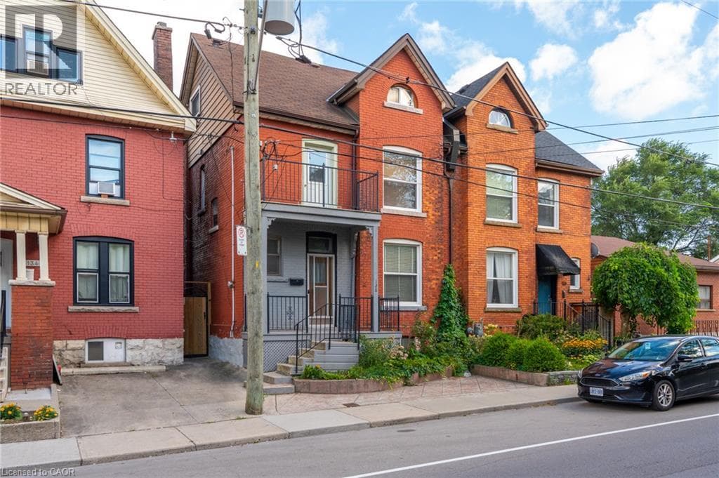 128 HESS Street North