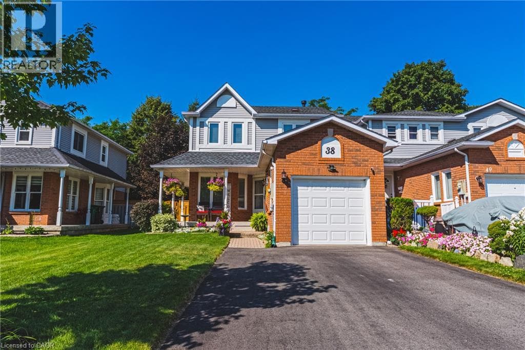38 FAIRGREEN Close