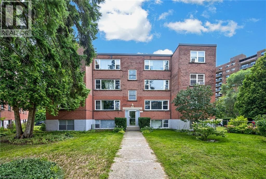 2422 NEW Street Unit 9