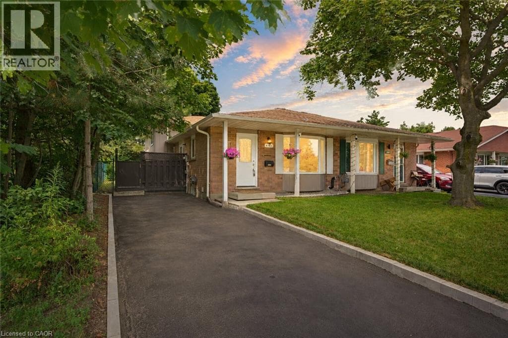 475 KINGSCOURT Drive Unit A
