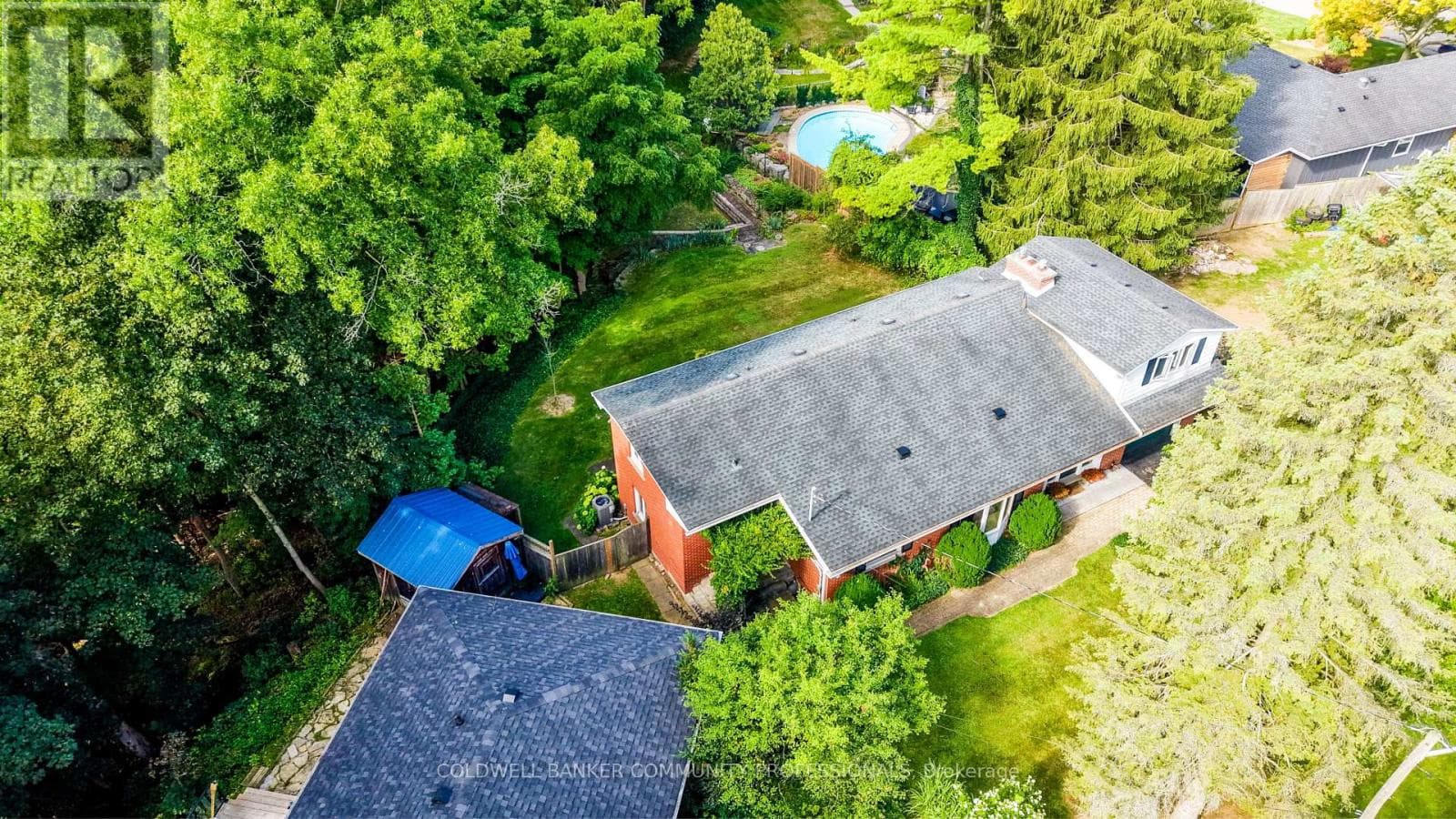4 Mayfair Court