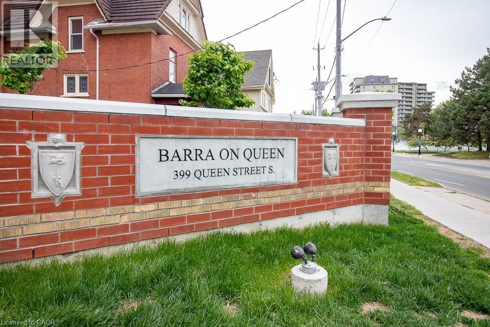 399 QUEEN Street South Unit 602