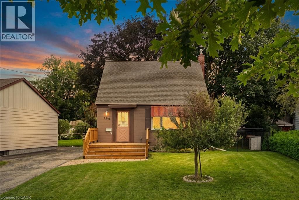 160 LORNE Crescent