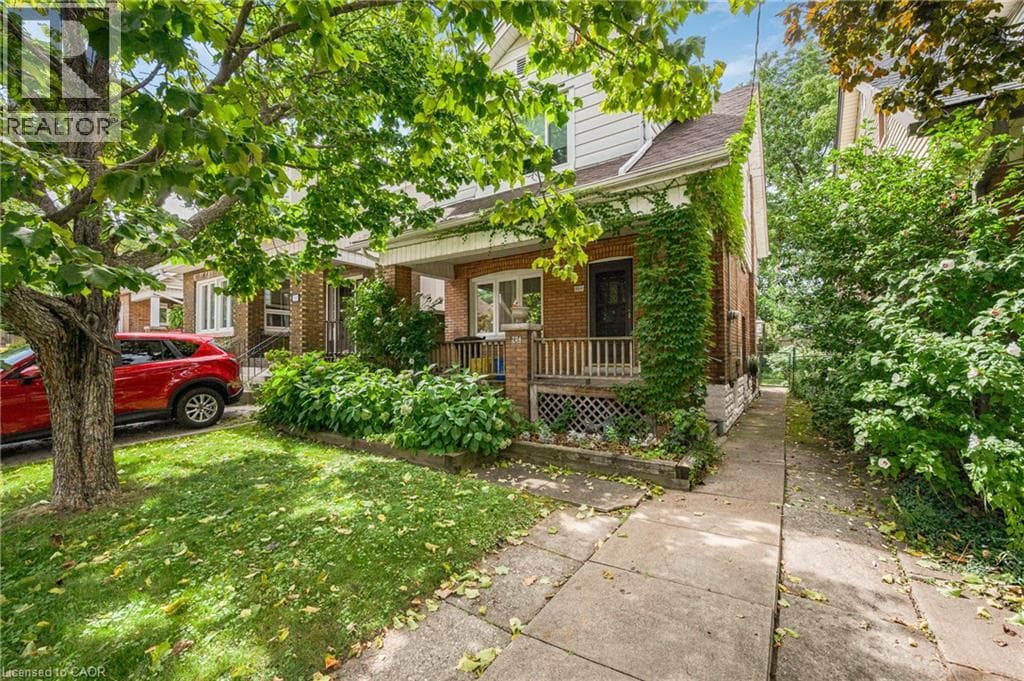 204 ROSSLYN Avenue South
