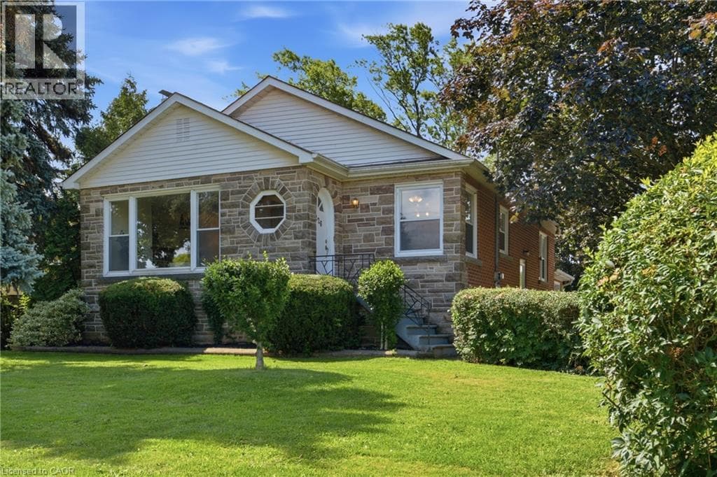 226 HIGHWAY  8 Avenue