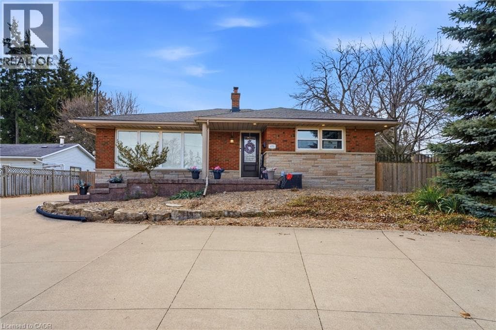 473 MOHAWK Road West