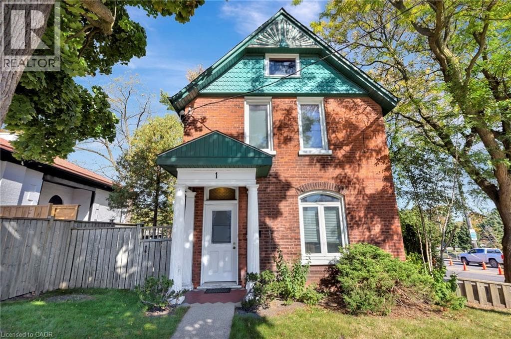 1 TERRACE HILL Street