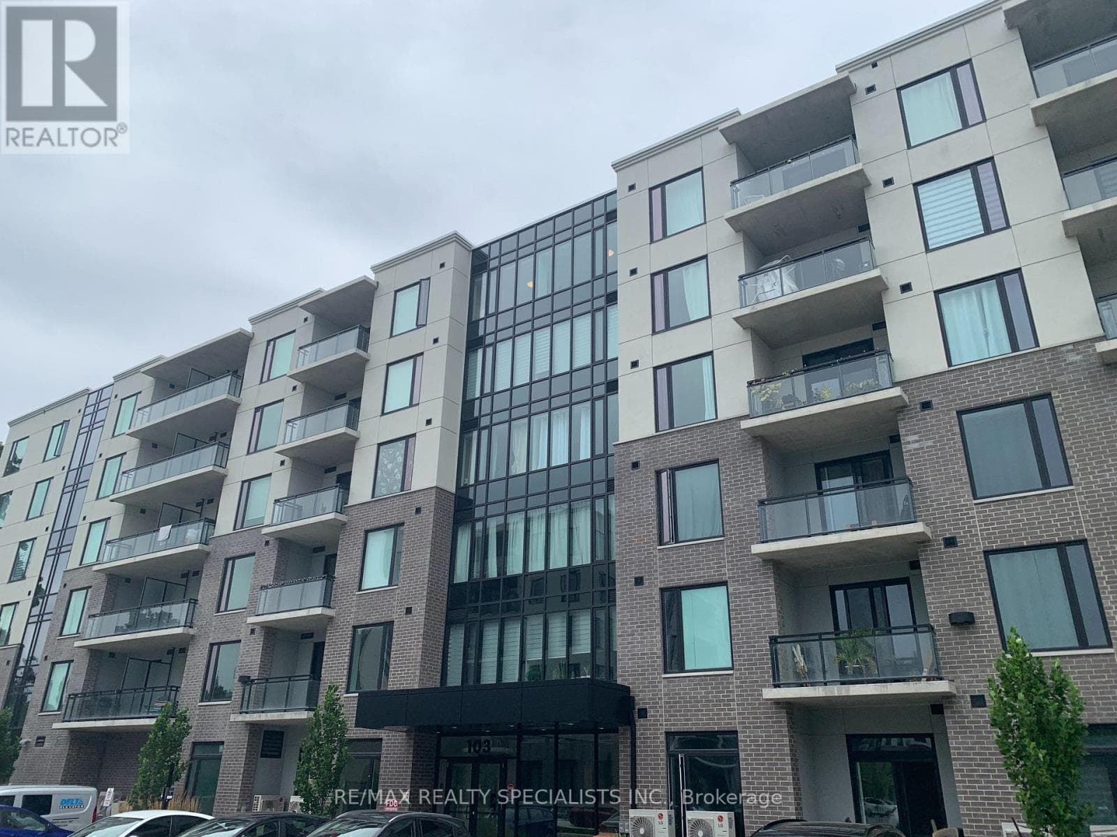 103 Roger Street Unit 611