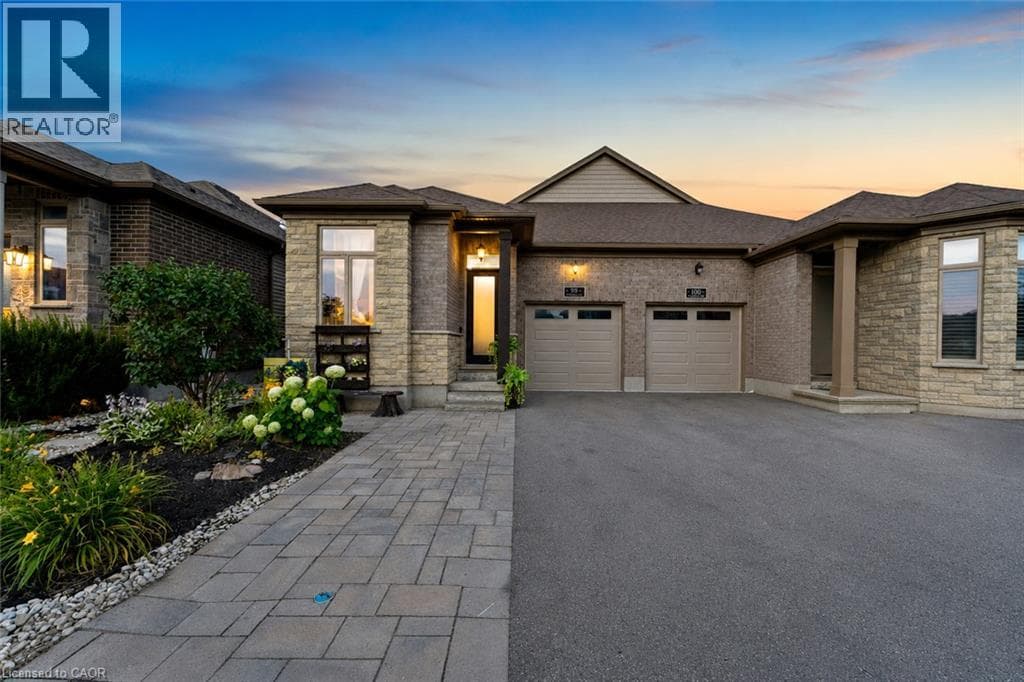 98 WOODBERRY Crescent