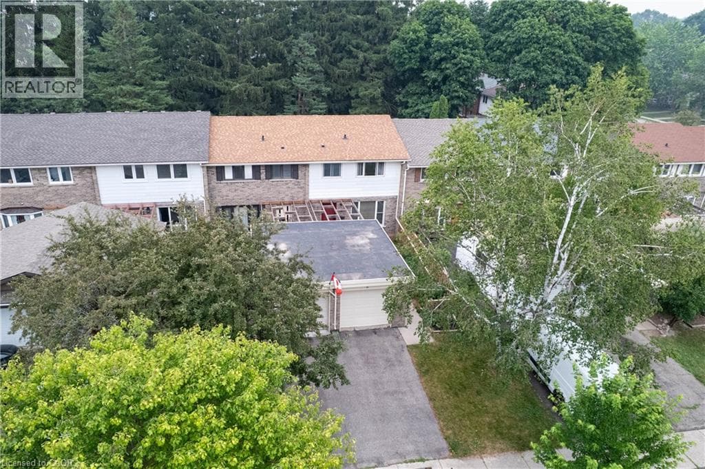 18 RALGREEN Crescent