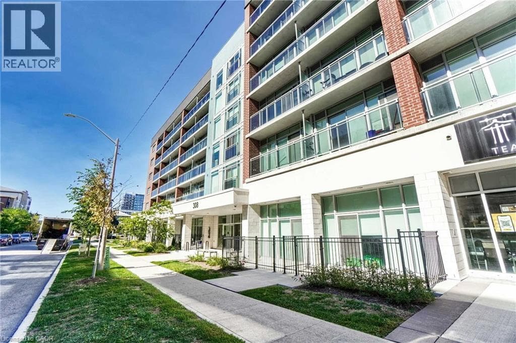 308 LESTER Street Unit 414