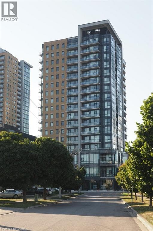 100 GARMENT Street Unit 910