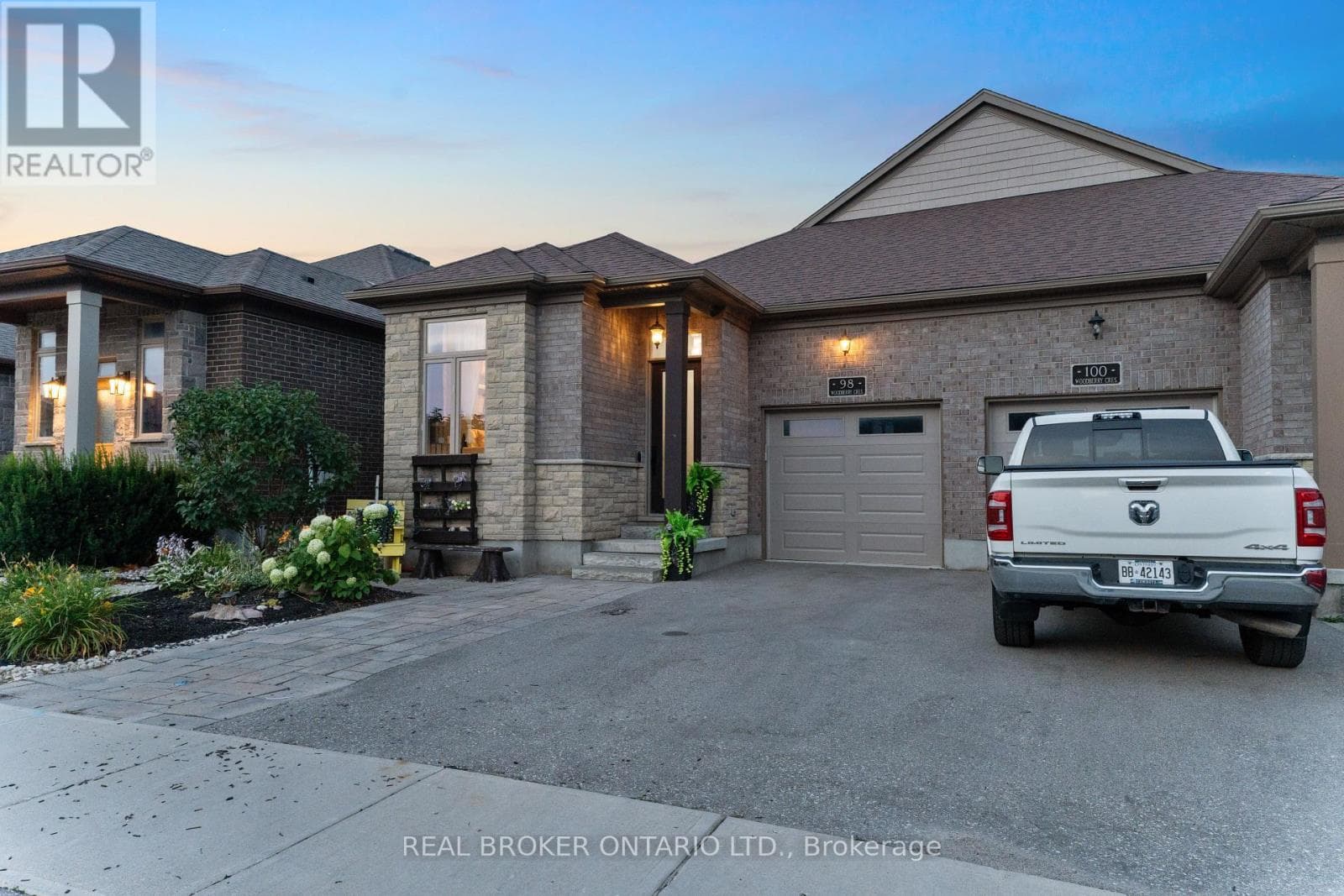 98 Woodberry Crescent