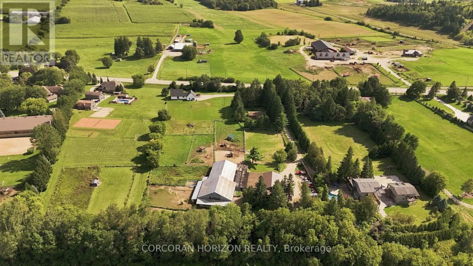 1238 Snyder's Road East