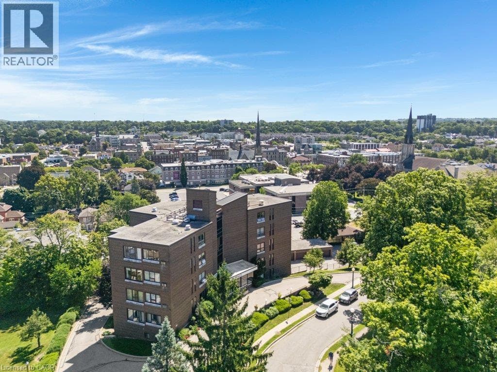 26 WENTWORTH Avenue Unit 2 S